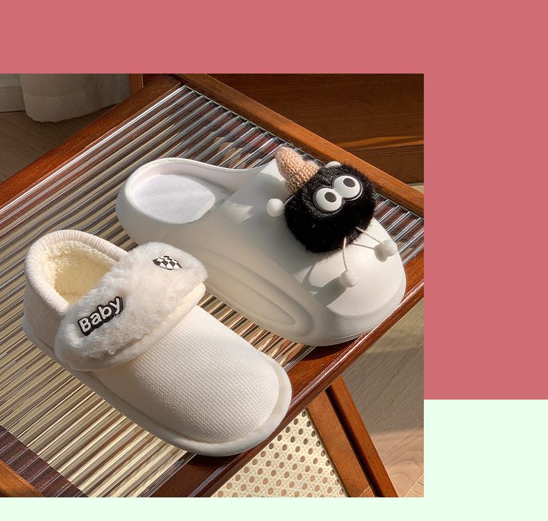 Baumwollschuhe für Damen Herbst und Winter 2024 Neue Weihnachten Indoor Home Warm Hirschgeweih Plüsch Eltern-Kind Baumwollhausschuhe_voghion.com