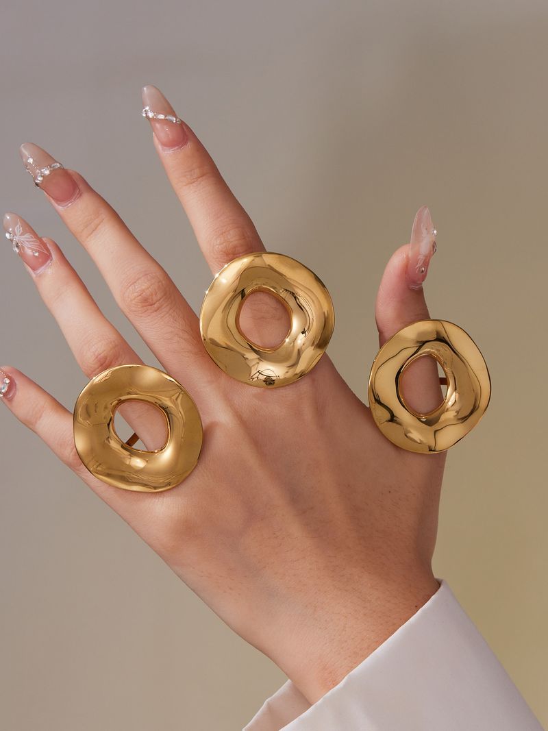 Square Candy Exaggerated Temperament Hollow Geometric Circular Ring Personality Irregular Design Niche Smooth Ring For Women_voghion.com