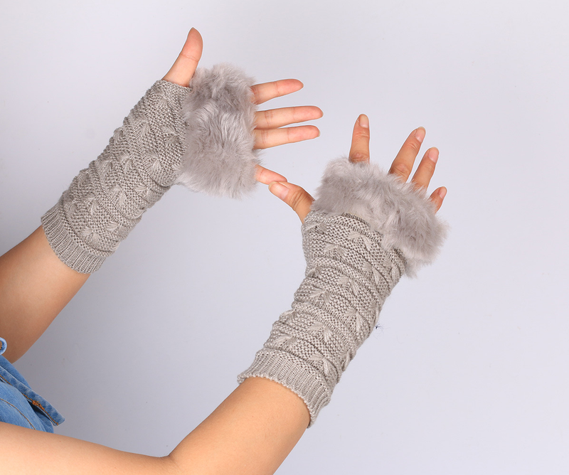 Men's Gloves Butterfly Pattern Plus Wool Gloves New Style Knitted Gloves Half Finger Computer Gloves Wool Mouth Warm_voghion.com