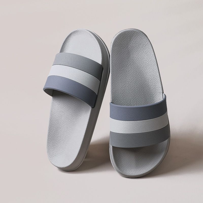 Badezimmer für Frauen im Sommer, geeignet zum Vorzeigen. Gestreifte, rutschfeste Hausschuhe, extra dicke, feste EVA-Schuhe für Zuhause._voghion.com