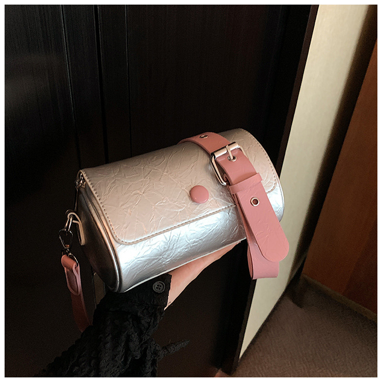 Net Red Ladies Small Bag Exquisite Cylinder Bag 2023 New Fashion Niche High-level simple contrast color messenger bag_voghion.com