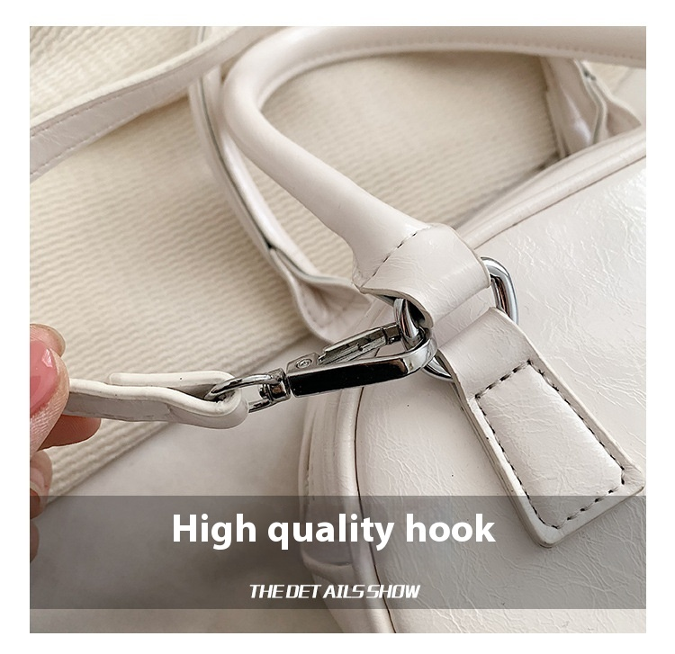 Versione coreana Texture 2024 Nuova nicchia Borsa quadrata portatile piccola Borsa a tracolla singola alla moda Borsa da bowling per donna_voghion.com