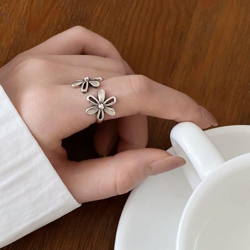 Minimally Cold Style Hollow Flower For Women, Personalized Vintage Ring, Light Luxury, Niche Design, Index Finger Ring_voghion.com