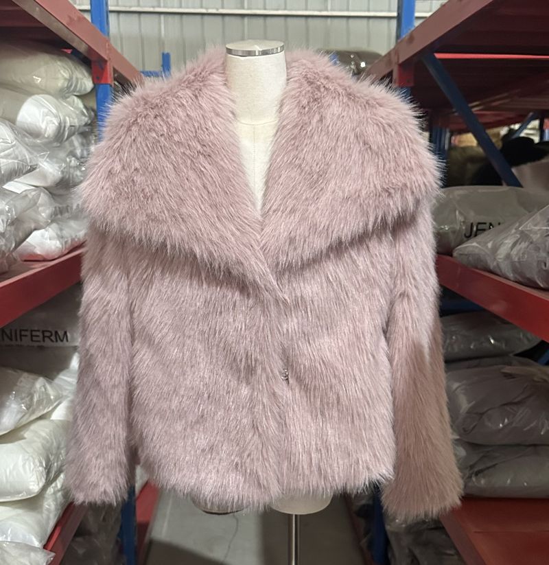 Ropa de mujer Abrigo de piel con solapa grande Abrigo corto de piel de zorro de moda Abrigo de felpa esponjosa Ropa de mujer_voghion.com