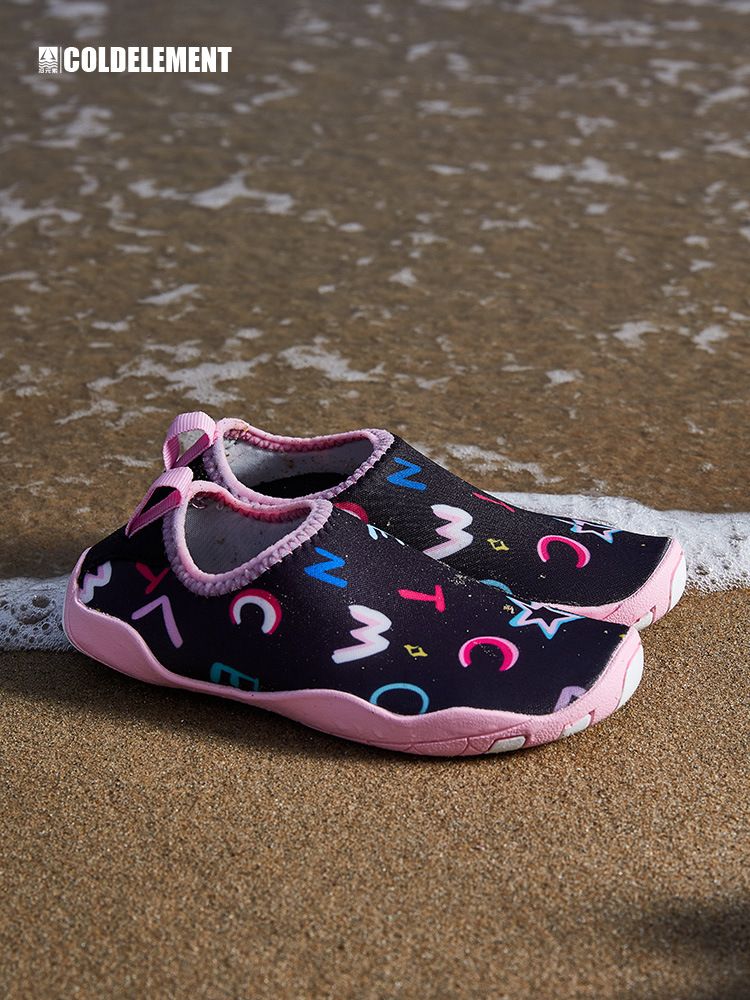 Dziecięce buty do wody – antypoślizgowe, chroniące palce i pięty, szybkoschnące skarpetki plażowe dla chłopców i dziewcząt (rozmiary 28–34)_voghion.com