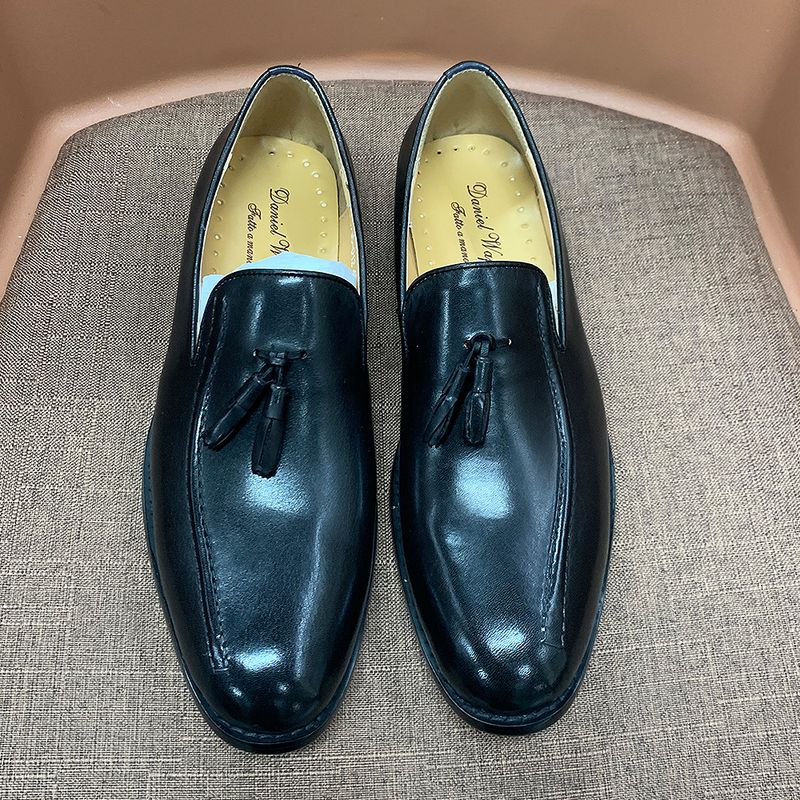 Unschlagbare Qualität Echte Tassel Loafer Herren, Ein-Fuß-Herrenschuhe im britischen Stil, Business Casual Lederschuhe für Herren_voghion.com