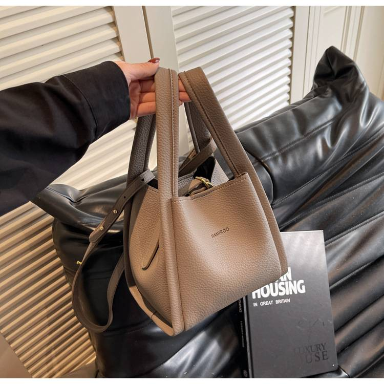 Zweiteilige, weiche Schultertasche mit Litschi-Muster für Mütter im Außenhandel. Neue, lässige, einfache, tragbare diagonale Tasche für das Leben._voghion.com