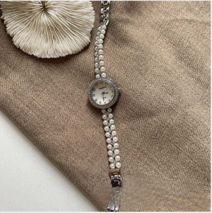 Orologi da donna con catena di perle, orologio con quadrante piccolo, orologio da donna di alta qualità, squisito, leggero, lussuoso, di alto valore, con quadrante in madreperla._voghion.com