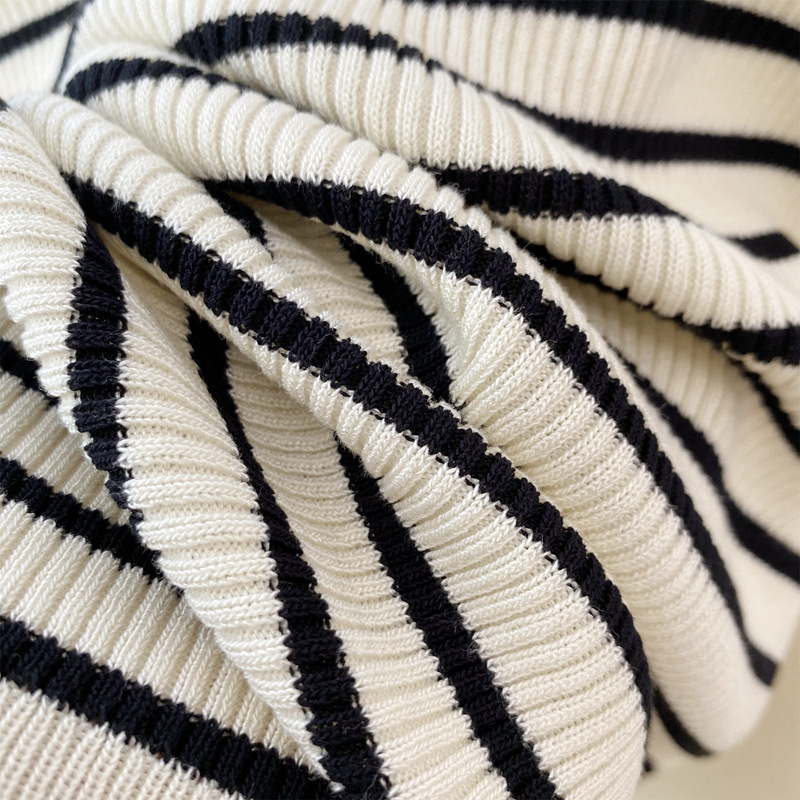 Damenbekleidung: Unterhemd aus Eisseide mit U-Ausschnitt für Damen im Sommer, ärmelloses Oberteil mit Strickunterteil, schmal geschnittenes Camisole_voghion.com