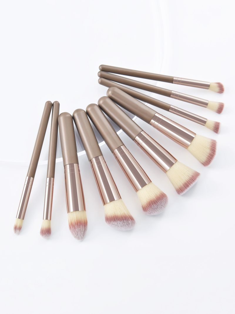 Ensemble de 11 pinceaux de maquillage couleur champagne : 5 grands et 5 petits pinceaux, dont un pinceau à fond de teint épais unique._voghion.com