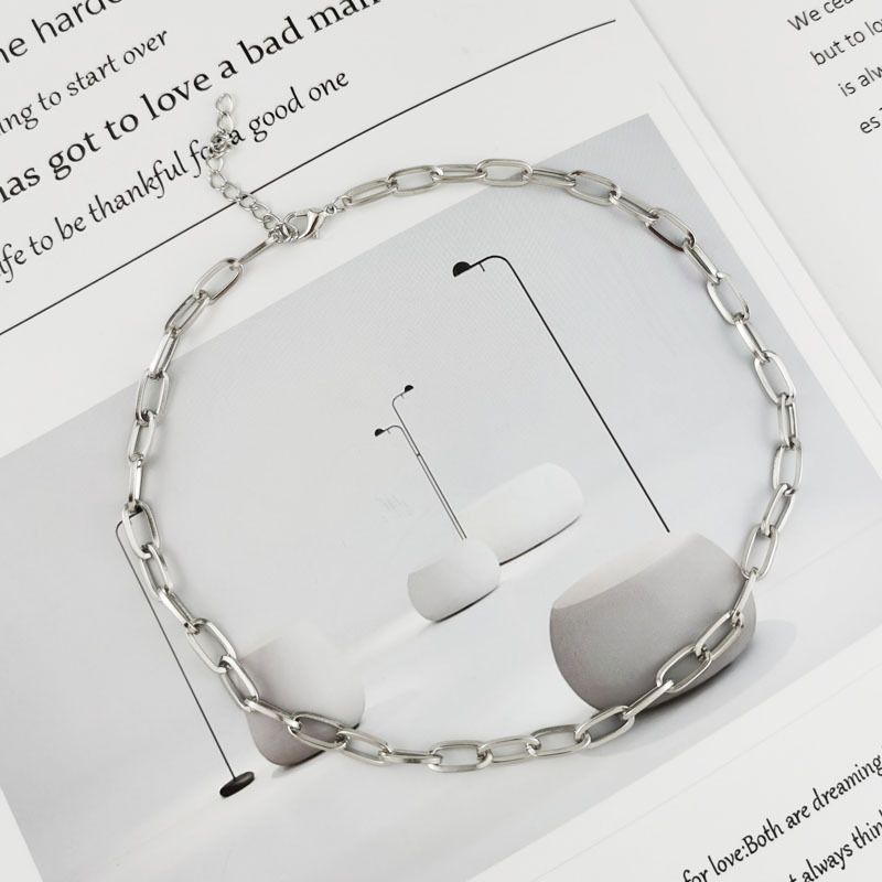 Collana corta quadrata alla moda e alla moda, con catena spessa e semplice, molto venduta per le donne su Instagram_voghion.com