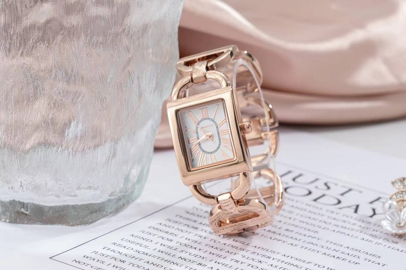 Designer Lady Pieni tuoksurannekello Rome Vintage Fashion Digital Square Watch_voghion.com