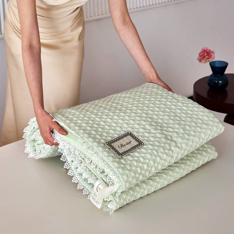 Ropa de cama de color sólido, verano, fresco, encaje, aire acondicionado, lavable a máquina, edredón grande doble fino_voghion.com