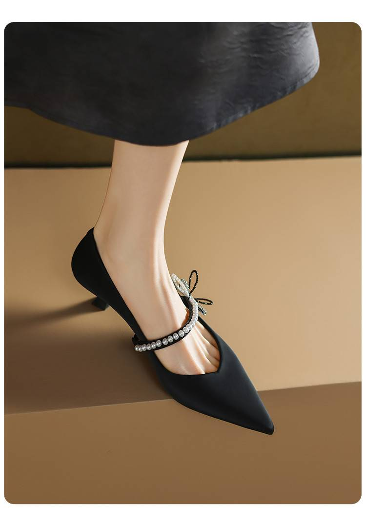 Cameido Women's Black Silk Pointed-Toe High Heels With 4.5CM Heel & Rubber Sole_voghion.com