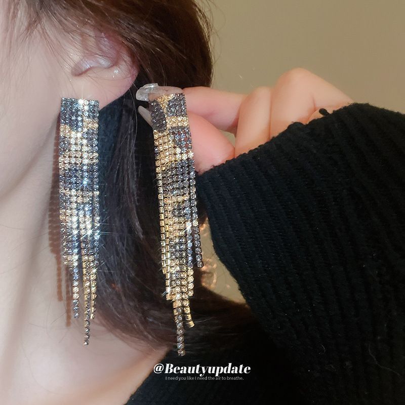Diamond-encrusted Wide Leopard Print Necklace Bracelet Earrings Set Exaggerated Collarbone Chain Niche High-end Jewelry_voghion.com