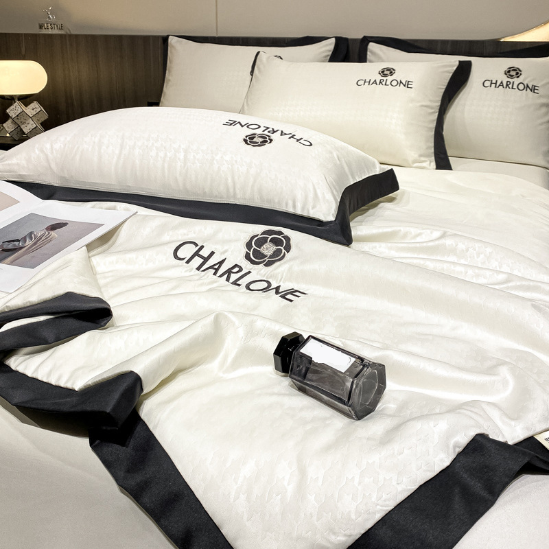 Luxe gewassen zijden zomerbeddengoedset - geborduurd en machinewasbaar koel dekbedovertrek voor kamers met airconditioning_voghion.com