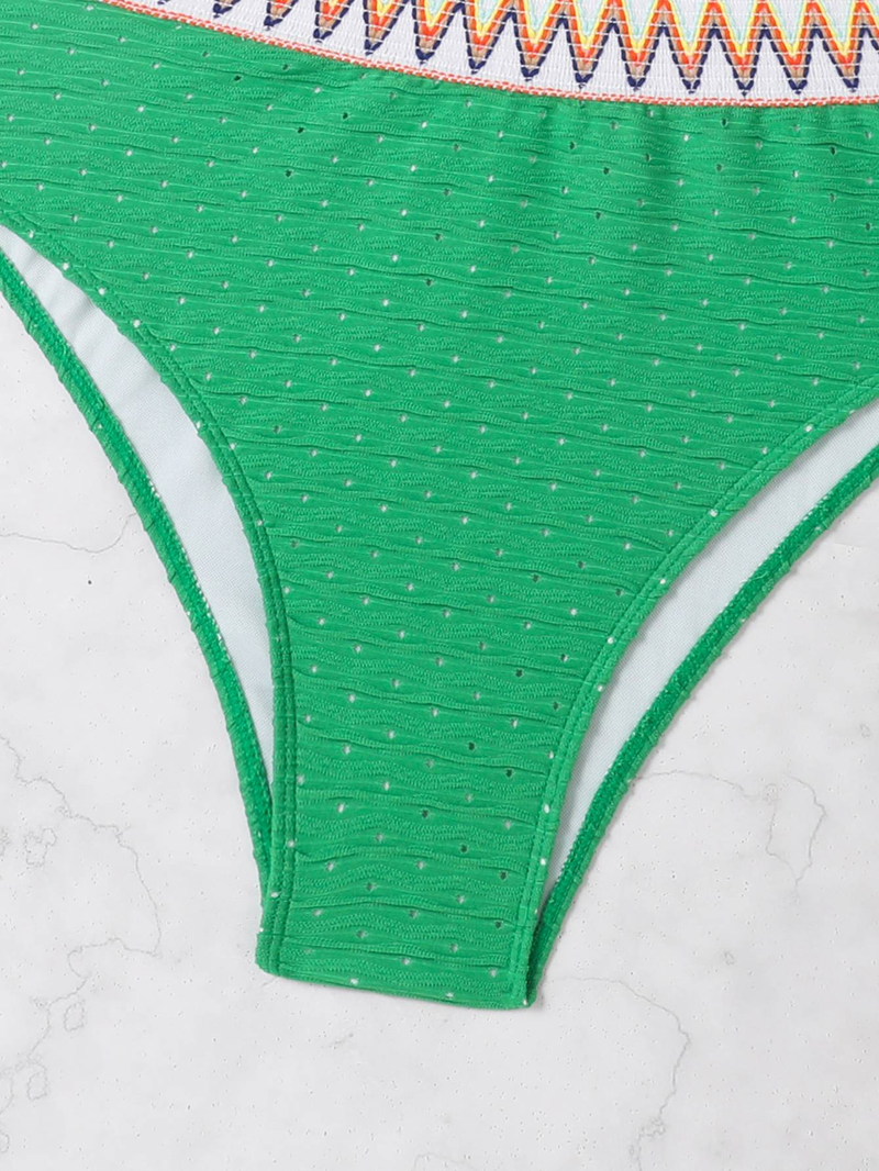 Women's solid color special fabric split swimsuit, chubby sister fashionable swimsuit_voghion.com