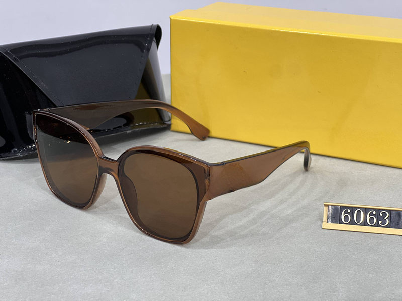 Nuove lettere classiche di alta qualità per lo shopping all'aperto Protezione UV Viaggio Occhiali da sole estivi essenziali Una varietà di colori solidi tra cui scegliere_voghion.com