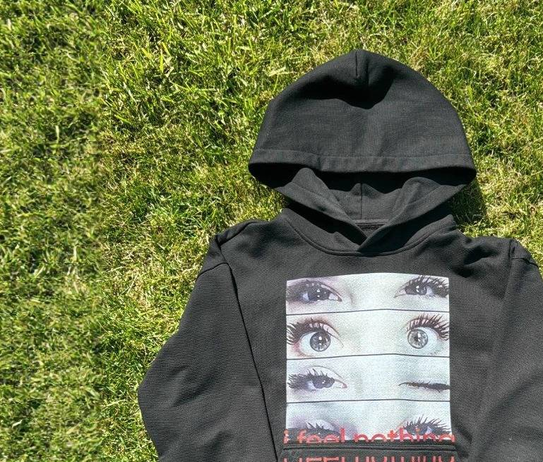 "Y2K Dark Print Hoodie – Oversized Retro Pullover With Graphic Design | Unisex Streetwear Sweater (Black/Grey) | S-XL"_voghion.com