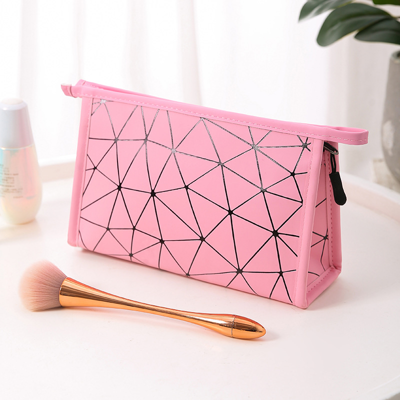 Bolsa de cosméticos esmerilada de PU con pastillas geométricas para almacenamiento en el hogar, artículos de tocador de mano de viaje portátiles, bolsa de lavado, bolsa de almacenamiento de cosméticos_voghion.com