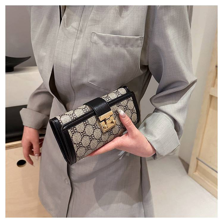 High Quality Wallet Women's New Short Multi-card Triple Fold Buckle Long Purse_voghion.com