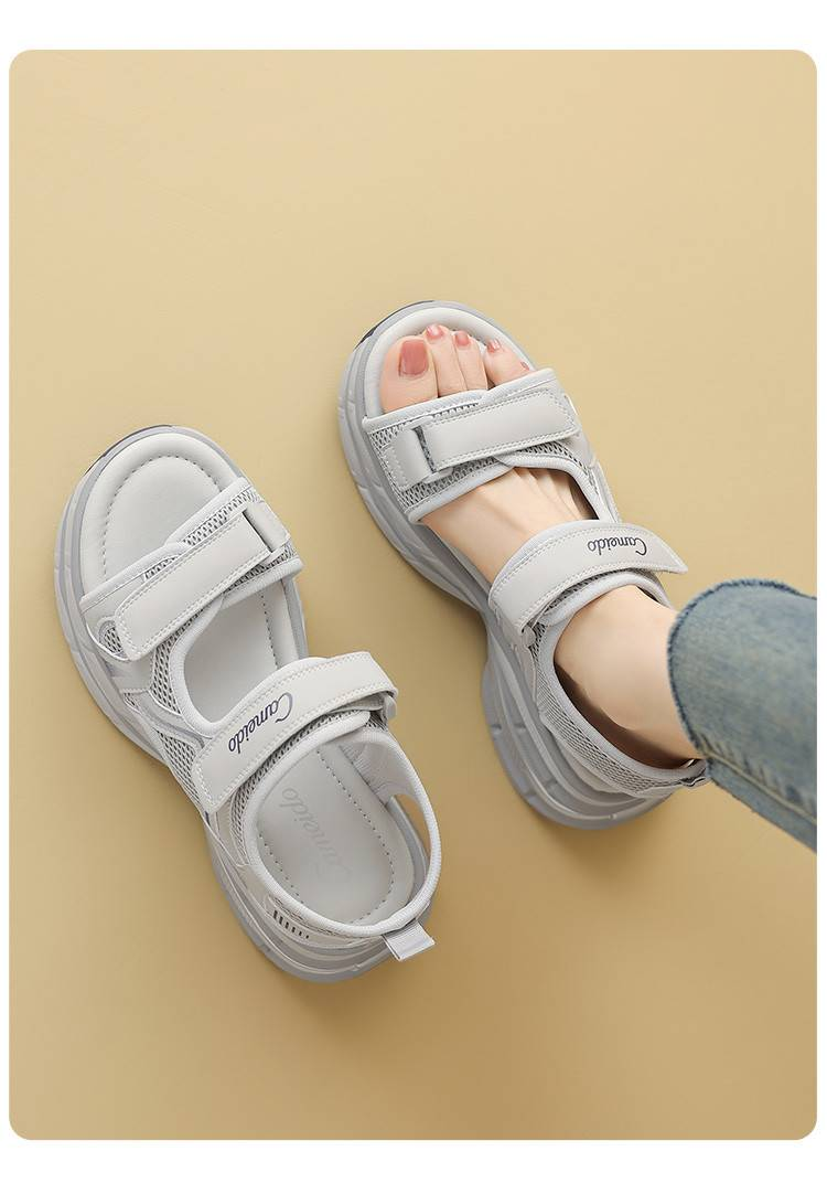 Cameido Grijze sandalen met ronde neus en dikke zool voor dagelijks woon-werkverkeer voor dames_voghion.com