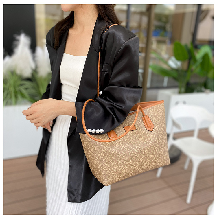 Borsa grande per donna di fascia alta 2024 nuova borsa da pendolarismo ad alta capacità borsa a tracolla alla moda e versatile pratica_voghion.com