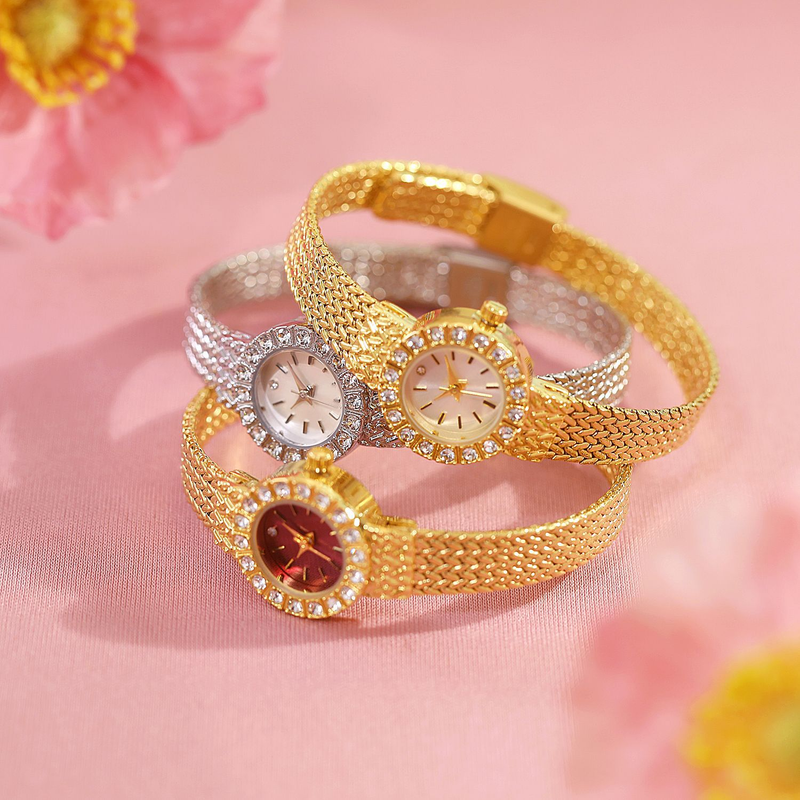 This Is A Ladies' Quartz Watch That Is Perfect For You, Set With Austrian Diamonds_voghion.com