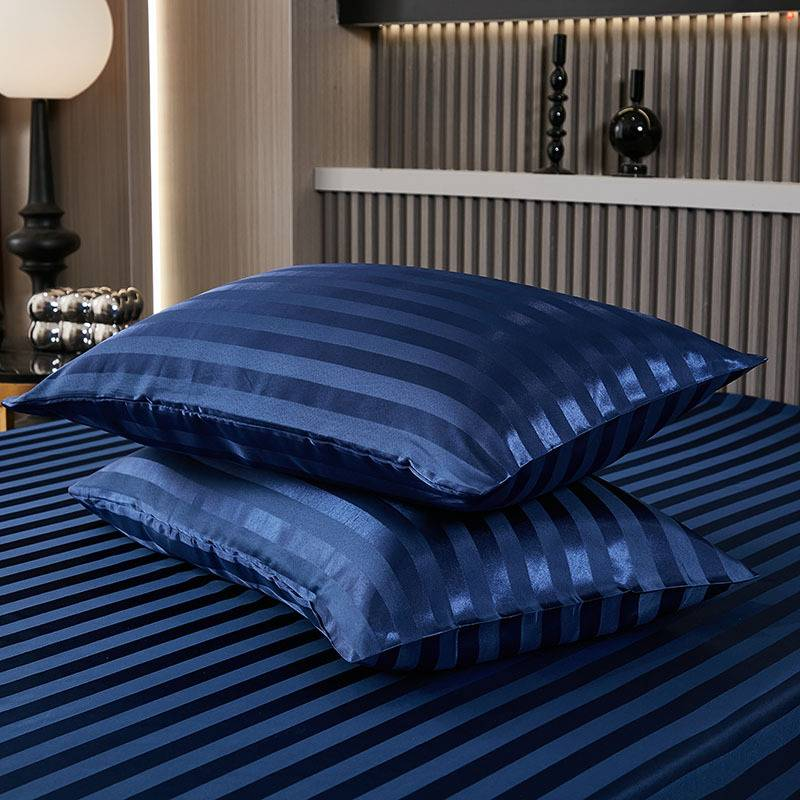 Satin-Kissenbezug mit Streifen – Kunstseide, knitterfrei und atmungsaktiv (51 x 75 cm / 51 x 102 cm, College-Stil, 5 Farben)_voghion.com