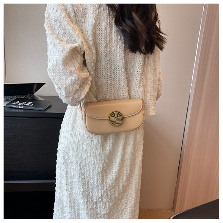 Koreanischer Stil Nischendesign Kleine quadratische Tasche für Frauen 2023 Sommer neuer Stil High-End-Auslandsstil vielseitige Umhängetasche kleine Tasche Handytasche_voghion.com