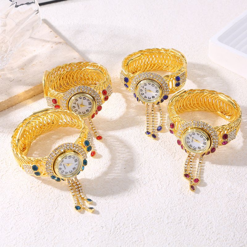 Nuovo orologio al quarzo con bracciale a nappa da donna, con diamanti, stile trendy e di alta gamma_voghion.com