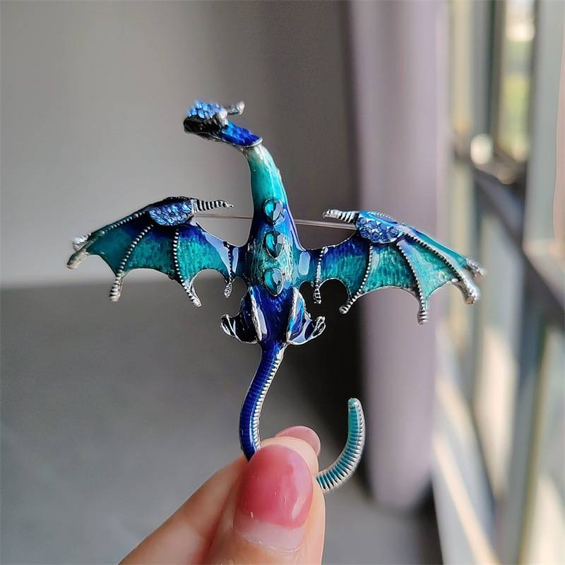 Piccola spilla a forma di drago in smalto Europa e Stati Uniti moda spilla a forma di animale tempestata di diamanti vendita calda di fiori tutti i diamanti incastonati accessori donna_voghion.com