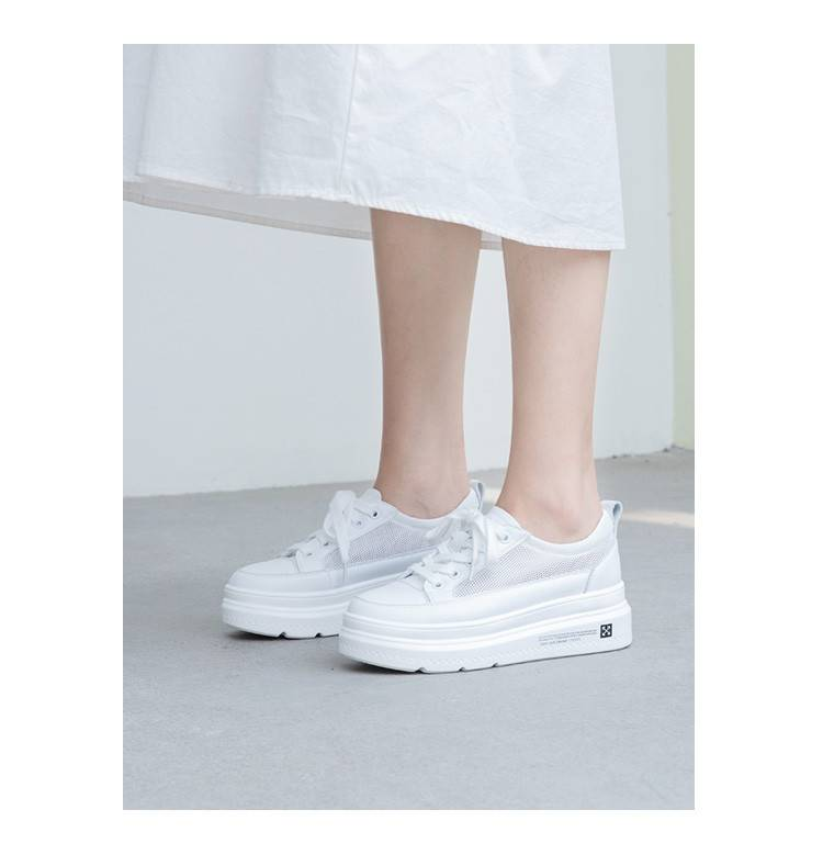 cameido Internet - Famous Thick - Soled White Sneakers For Women. These Versatile Shoes Feature A Breathable Mesh Upper_voghion.com