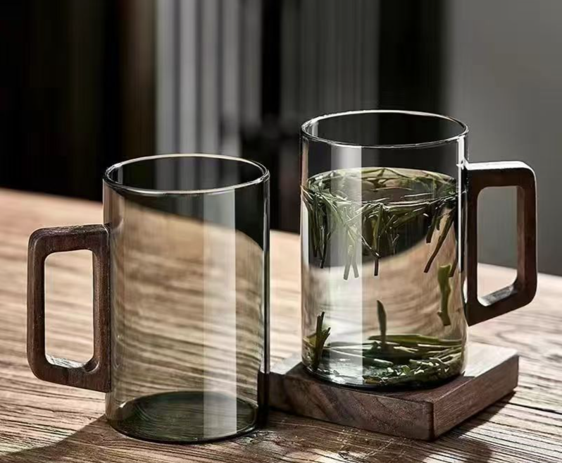 Trinkgeschirr für den Ostertag, Glas mit Holzgriff, grau, hitzebeständiges Glas, Teetrennung im Büro, chinesische Teetasse, persönliches Glas, Wassertasse_voghion.com