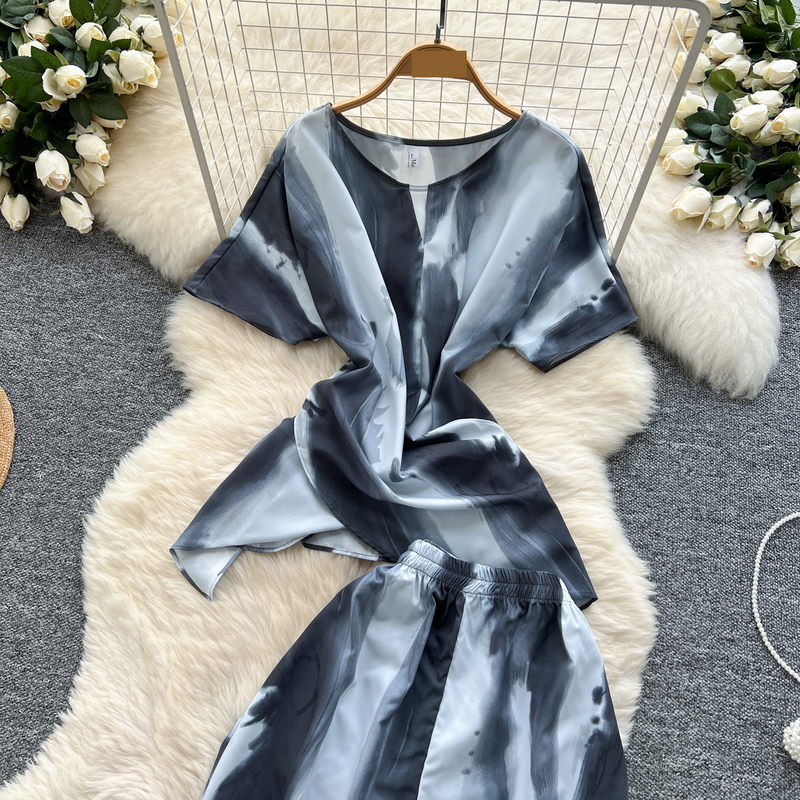 Women's Clothing Two Piece Suit Cross Waist Round Neck Short Sleeves Printed Top High Waist Casual Wide Leg Pants_voghion.com