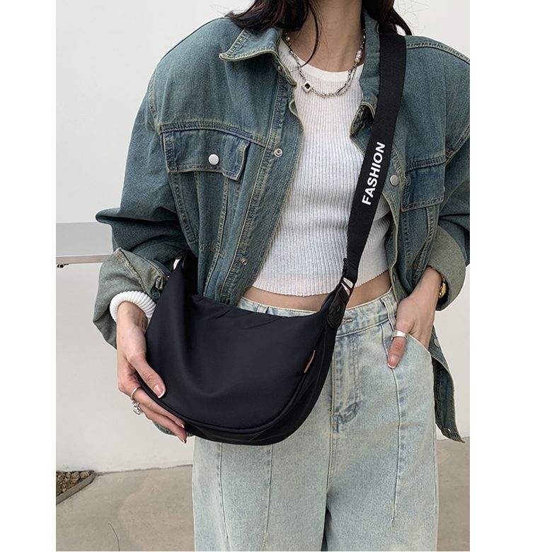 Borsa a tracolla grande e capiente in tessuto Oxford impermeabile per donna, stile casual sportivo, versatile e di nicchia._voghion.com