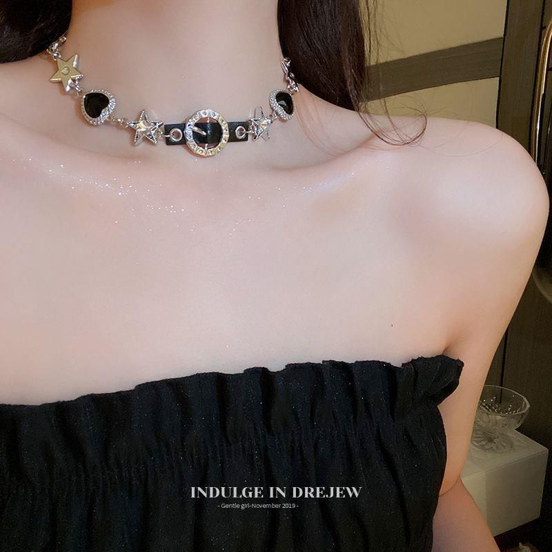 Necklace 2023 New Light Niche Clavicle Chain For Women Sweet Cool Style Exaggerated Accessories_voghion.com