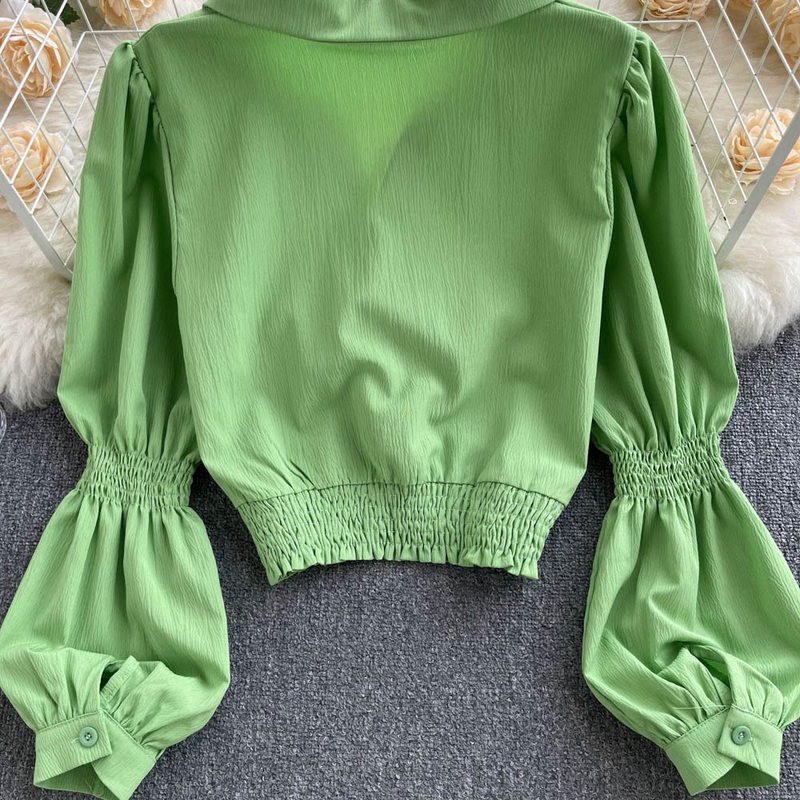 Camicie da donna con maniche a sbuffo, camicie sciancrate, corte, chic, eleganti, belle, eleganti, bianche_voghion.com
