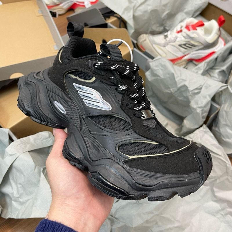 【 Migua 】 Small Niche Style Cargo Thick Soled Vintage Dad 11Th Generation Height Increasing Dirty Sports Shoes Color_voghion.com