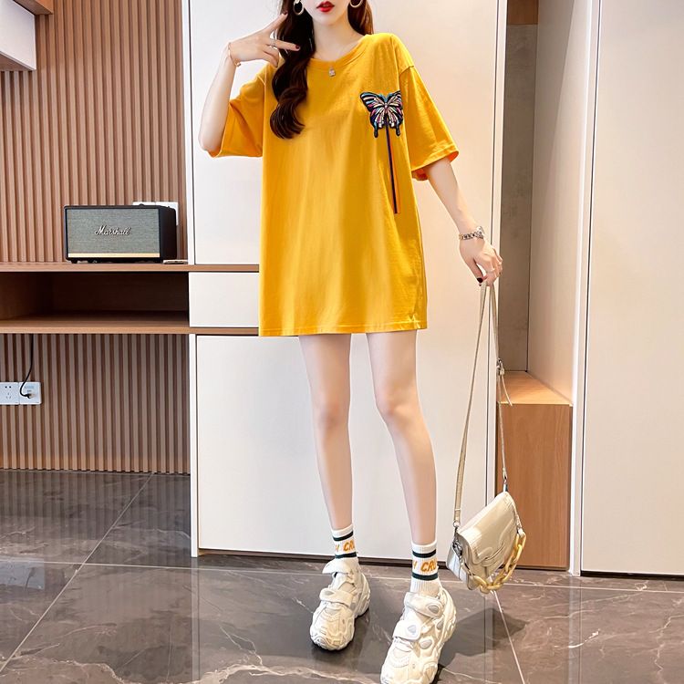 Maglietta a maniche corte con ricamo rosso da donna, versione coreana, stile lungo_voghion.com