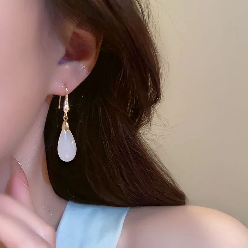 Chinesische Cheongsam 2024 Neue High-End-Quadratgesicht Runde Nationalstil Hanfu Ohrringe für Frauen_voghion.com