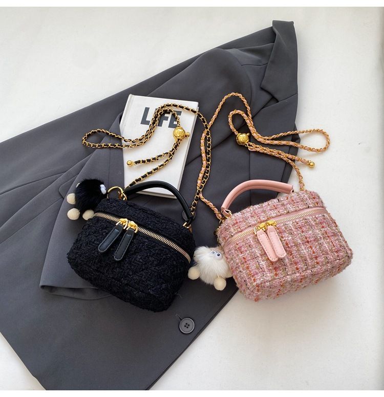 Borsa da donna versatile in stile lana nuova, alla moda, profumata, piccola, rotonda, autunno/inverno 2024_voghion.com