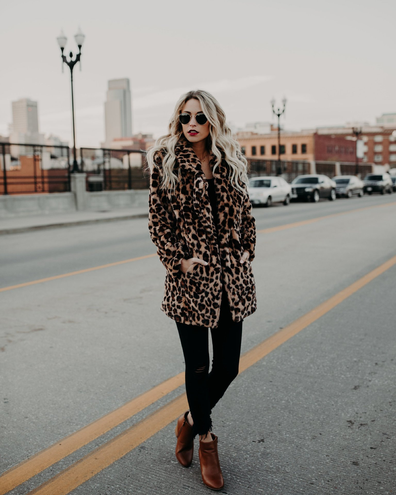 Damenmode Revers Leopardenmuster Pelzimitat Pelzmantel Mittellanger Mantel Lange Ärmel_voghion.com