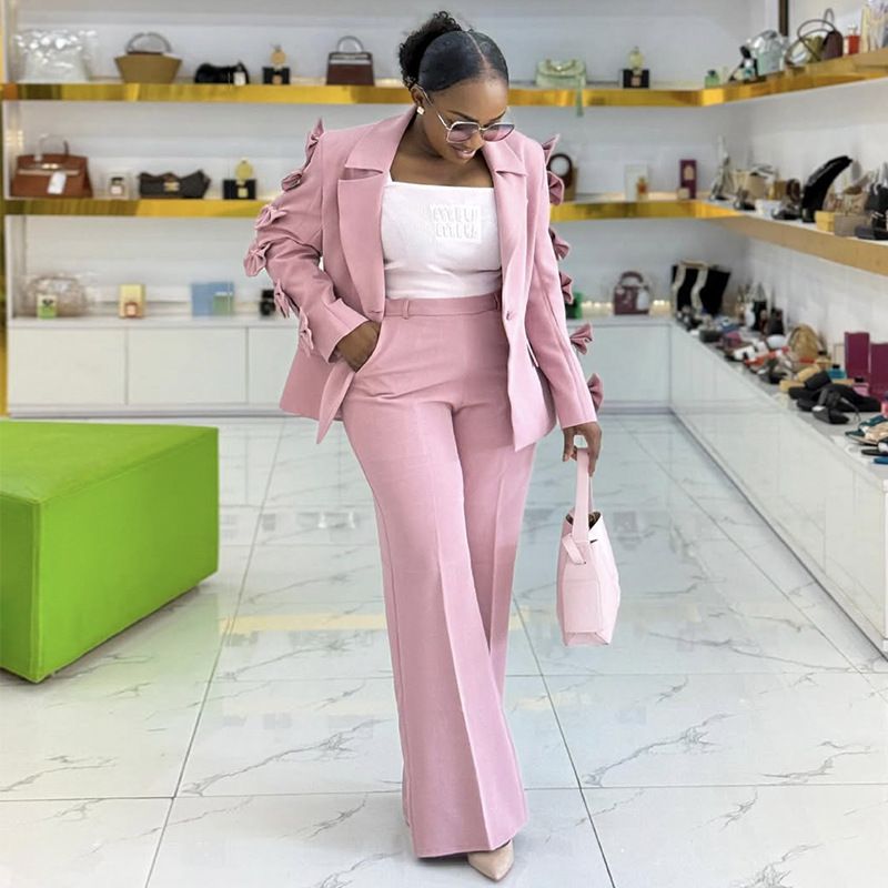 Kadın Yaz Modası Blazer ve Pantolon Takımı, Fiyonk Detaylı, Slim Fit, Cepli, Polyester İş ve Günlük Giyim Kıyafeti (S-XXL, Pembe)_voghion.com