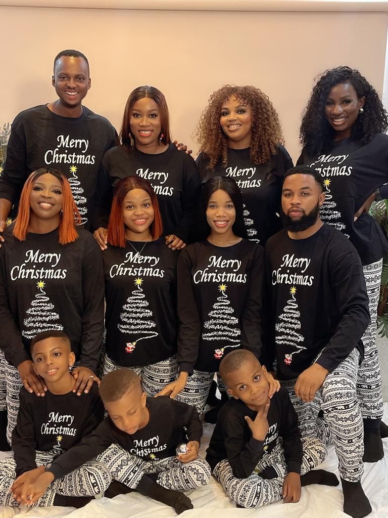 Conjunto de pijama natalino aconchegante para a família - Roupa de dormir combinando para pais e filhos - Tecido macio de algodão CVC - Roupa festiva para as festas de fim de ano_voghion.com