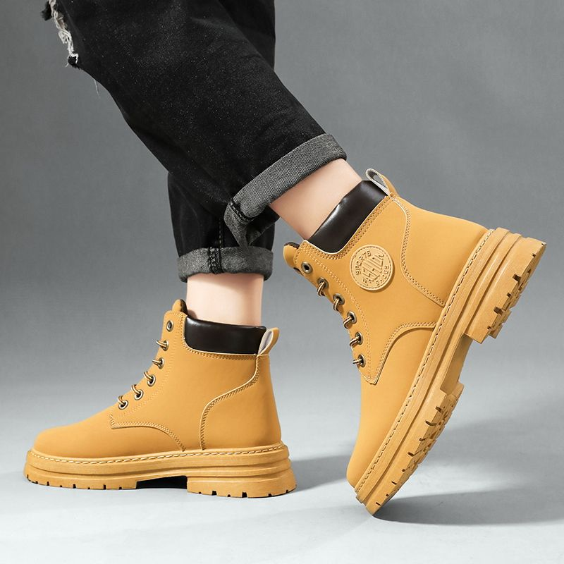 Šī gada jaunais ziemas gadījuma raksturs Doc Martens_voghion.com