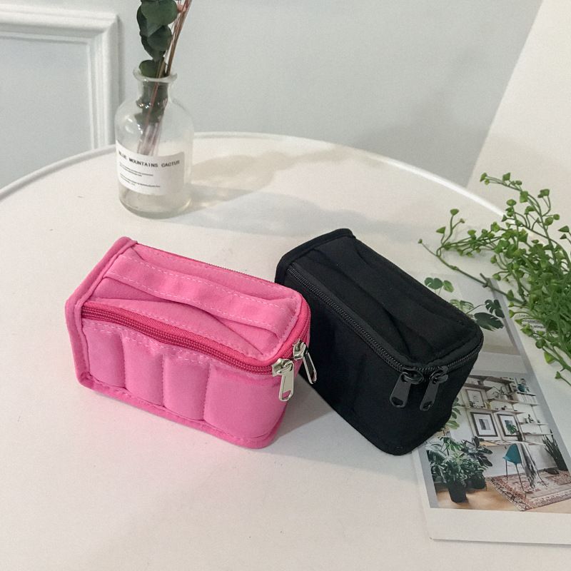 8-Grid Essential Oil Travel Convenient Makeup Daily Storage 2025 New Model Lipstick Organizer Bag_voghion.com