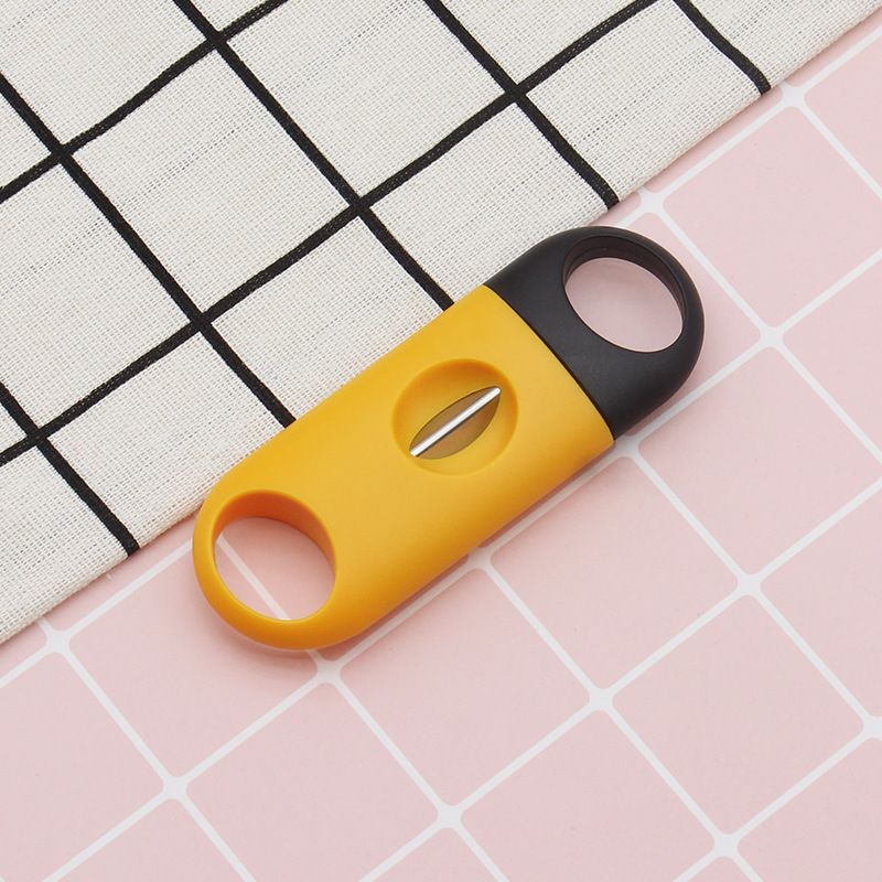 Lillian Tragbarer V-förmiger Kunststoffmesserschneider für Zigarrenzubehör – Hersteller und Großhändler_voghion.com