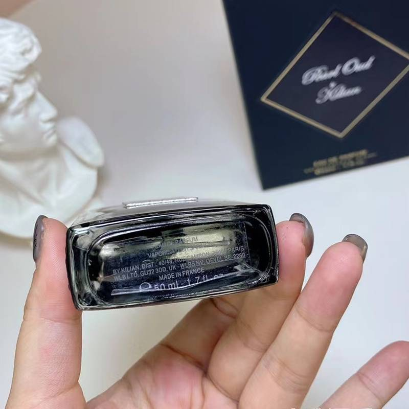 2024 Nuovo Kilian Pearl Oud Profumo per il corpo unisex Legno forte EAU DE PARFUM Coppia Data Attrazione duratura Regalo spray in bottiglia di lusso 50ml_voghion.com