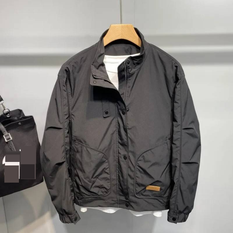 Herren-Arbeitsjacke für den Frühling – trendiger Stehkragen-Reißverschlussmantel, Slim Fit, lässige Streetwear mit Knopfdetails (Schwarz/Grün, M-3XL)_voghion.com